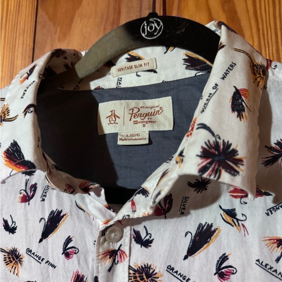 Orginal Penguin button down with Fisherman Flies on it size Large - Picture 2 of 3